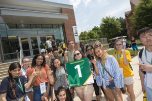 Freshman orientation students dining at Ike's. Photo by Evan